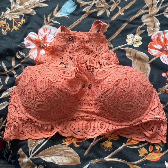 Pink bralette - Picture 1 of 4